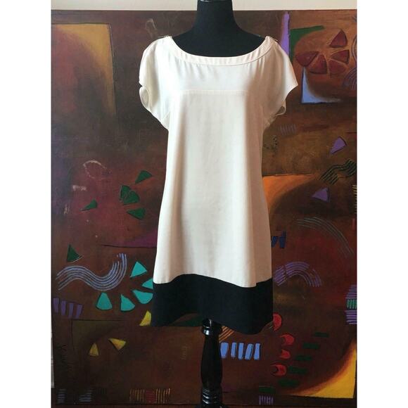 Forever 21 Cream Black Color block Mini Dress Sz Medium - Picture 7 of 12